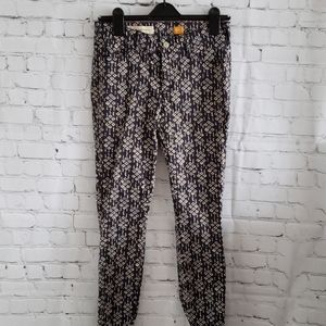 Pilcro & the Letterpress patterned serif p…